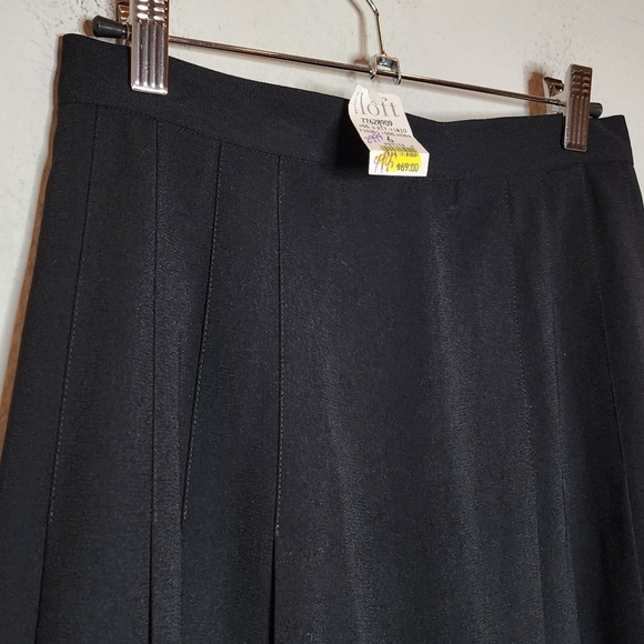 NWT Vintage Ann Taylor Loft Black Pleated Knee Length Flowy Skirt Size 6P - Picture 11 of 16